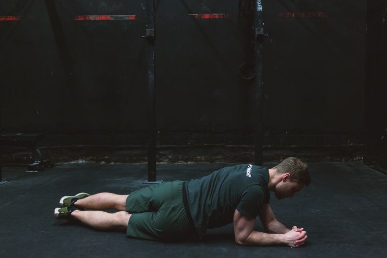 HIIT Workout Plank Hipdip